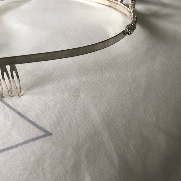 Cubic Zirconia crystal tiara princess wedding - Picture 9 of 11